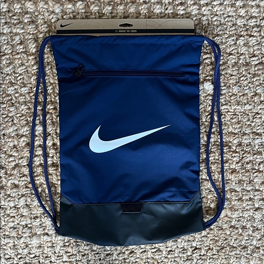 Nike Brasilia 9.5 Training Gym Sack Backpack Navy White Black Drawstring NWT